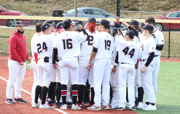 Baseball Drops Midweek Doubleheader to Montclair State