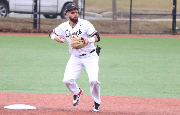 Baseball Sweeps Plymouth State in Season-Opening Series