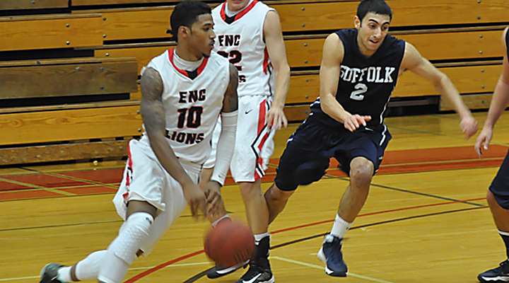 Men’s Basketball Outduels Western New England, Extends Win Streak to Eight