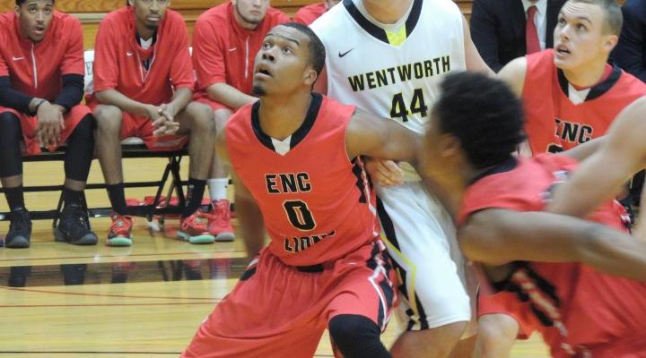 Men’s Basketball Bests Wentworth, Escapes with 10th Win