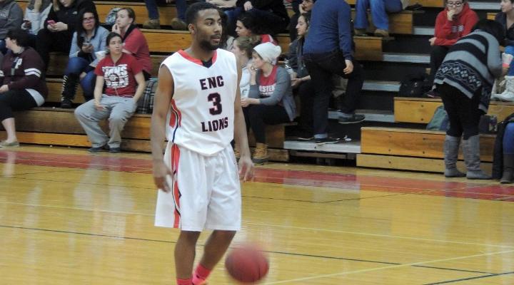 Men’s Basketball Escapes with 76-75 Win over Western New England