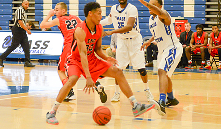 Men’s Basketball Upends the University of New England in CCC Opener, 78-67