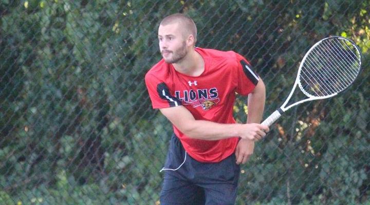 Men’s Tennis Collects First Victory Over Roger Williams Since 1994, 7-2