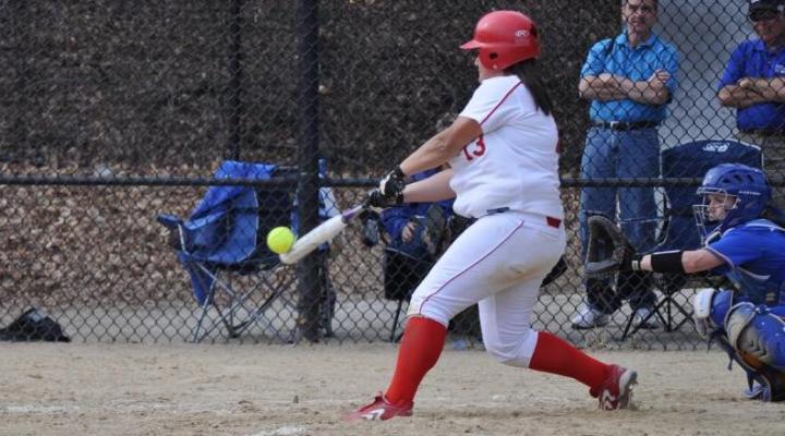 Softball Edged by Wittenberg, Northland in Sunshine State