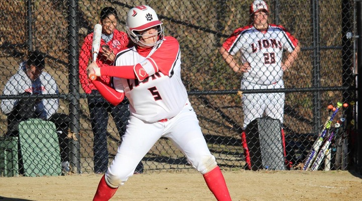 Softball Swaps League Victories at Wentworth Monday