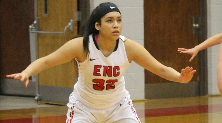 Women’s Hoops Posts Third-Straight Win, Prevails at Pine Manor 67-47