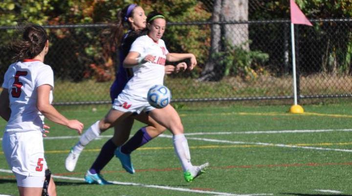 Speno’s Golden Goal Lifts Women’s Soccer Past Curry 3-2