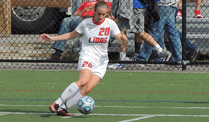 Women’s Soccer Edged in Shootout by Wentworth in CCC Semifinals