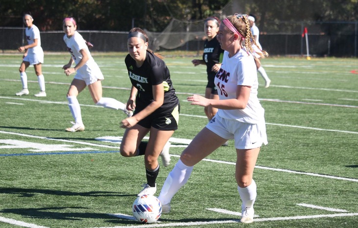 Women’s Soccer Falls to League-Leading Lesley, 5-1