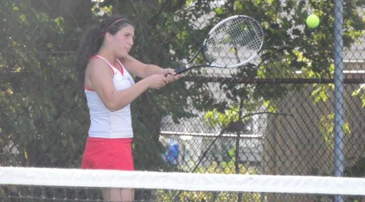 Women’s Tennis Topped by Wentworth in Home Finale, 8-1