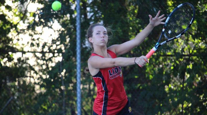 Women’s Tennis Downed by Western New England, 8-1