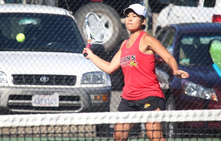 Women’s Tennis Coasts Past Curry for Sixth-Straight Win