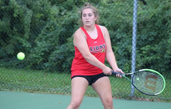 Women’s Tennis Clipped by Curry Monday, 7-2