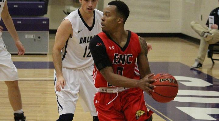 Men’s Basketball Downs Dallas in First-Ever Meeting, 66-58