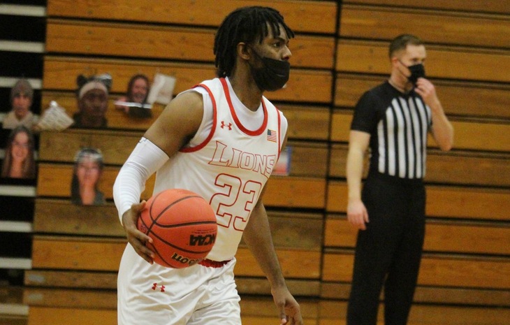 Men’s Basketball Clipped by New England College, 82-73