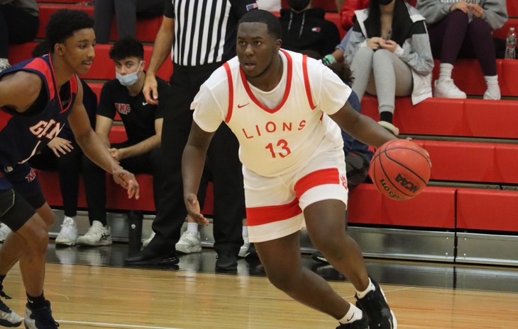 Men’s Basketball Outlasts Mitchell in Overtime, 86-81