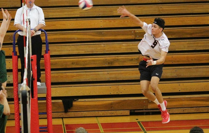 Men’s Volleyball Falls to Nationally-Ranked Endicott, Downs Southern Vermont in NECC Tri-Match