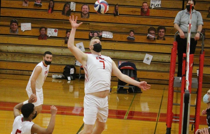 Men’s Volleyball Upended by Wentworth, 3-0