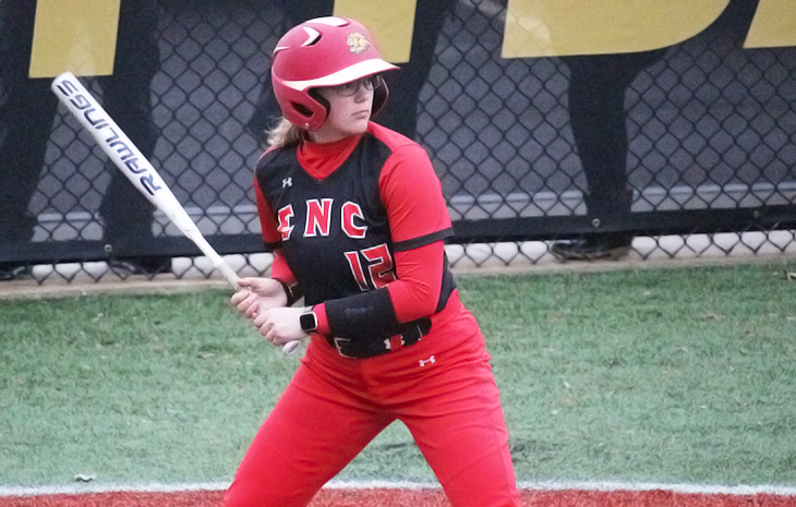 Softball Finishes Florida Trip with Win Over Loras, Loss to Adrian