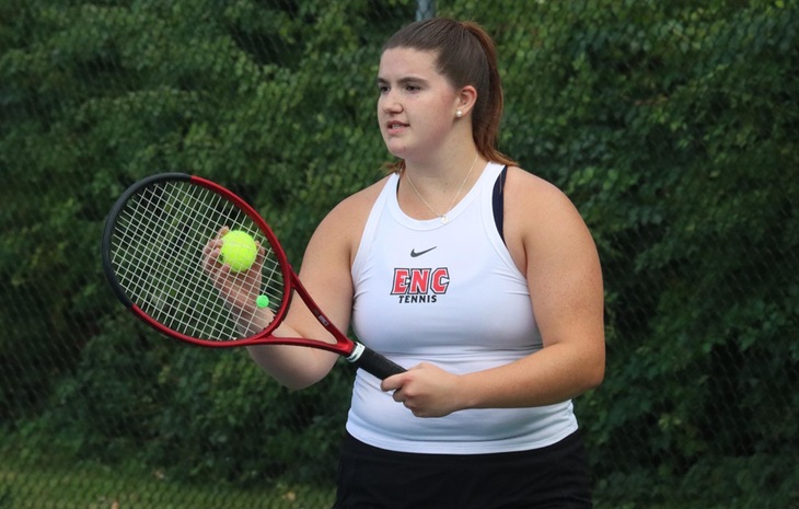 Women’s Tennis Claws Past Curry in Fall Finale, 5-4