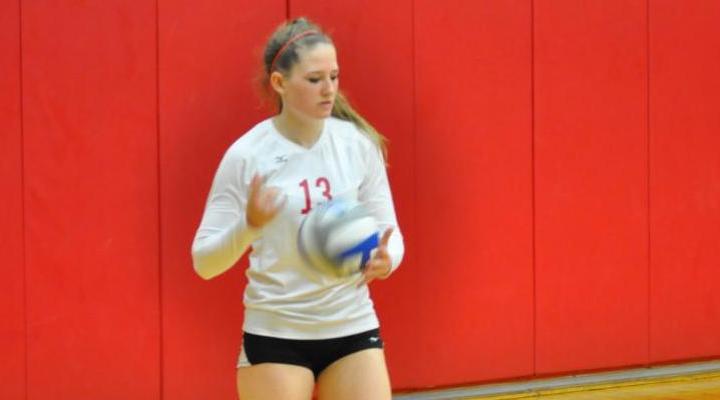Volleyball Falls in Straight-Sets to UNE, 3-0