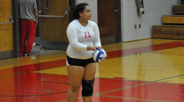 Volleyball Drops Five-Setter at Daniel Webster, 3-2