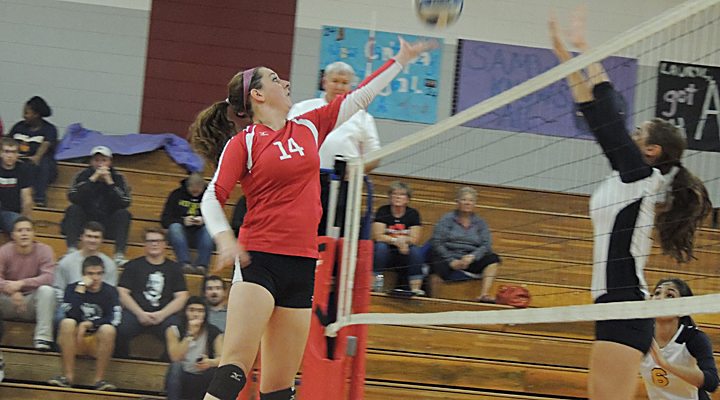 Volleyball Claims First CCC Win, Blanks Wentworth 3-0