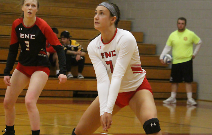 First-Place Women’s Volleyball Rolls to 3-0 Win at Newbury