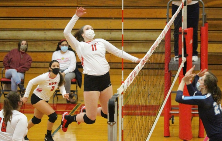 Women’s Volleyball Drops Home-Opener to Gordon, 3-0