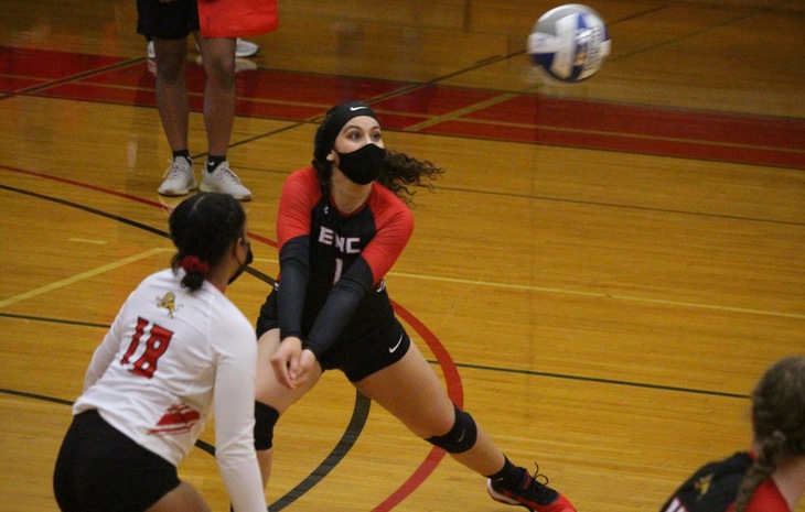 Women’s Volleyball Secures Two 3-0 Wins Over Suffolk