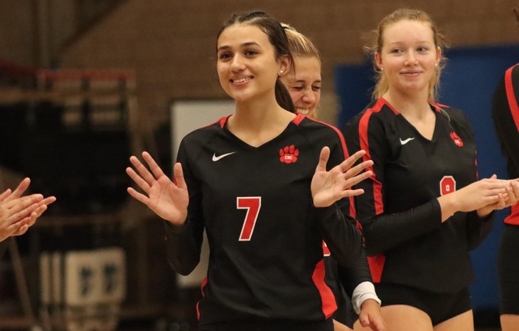 Andrea Aceituno Collects NECC Women’s Volleyball Rookie of the Week Accolades