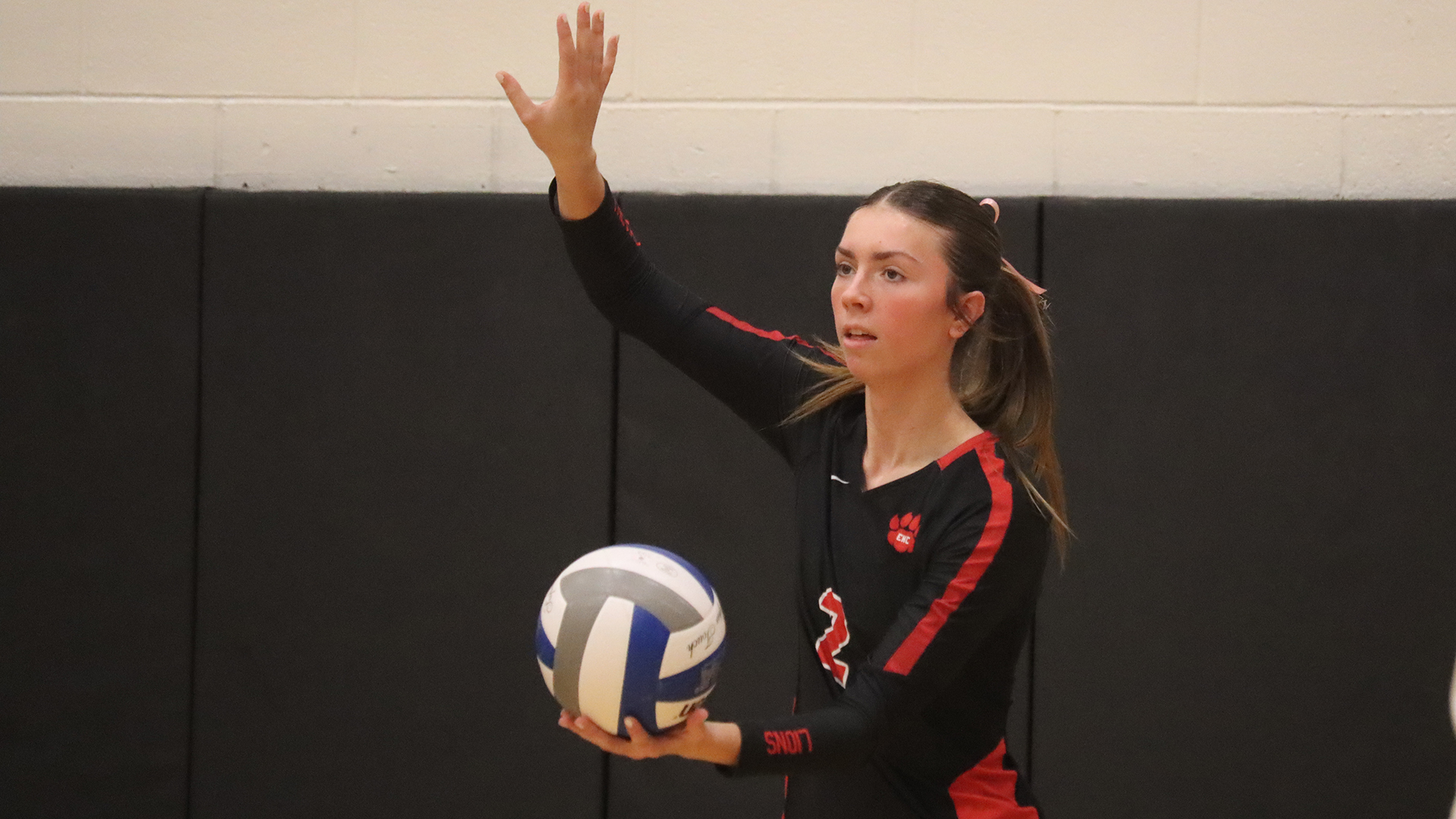 Women’s Volleyball Earns 3-0 Win Over Elms Wednesday Night