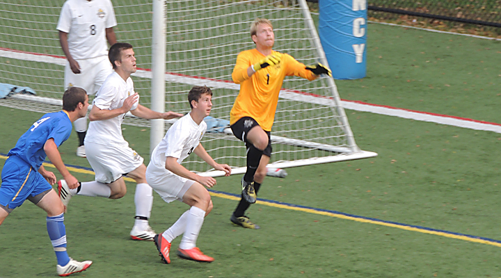 Men’s Soccer Drops Homecoming Clash to Western New England, 1-0