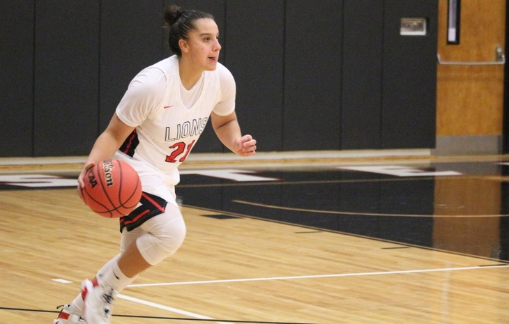 Women’s Hoops Opens League Play with 64-48 Loss at New England College