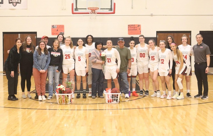 Women’s Basketball Tops New England College on Senior Day, 75-59