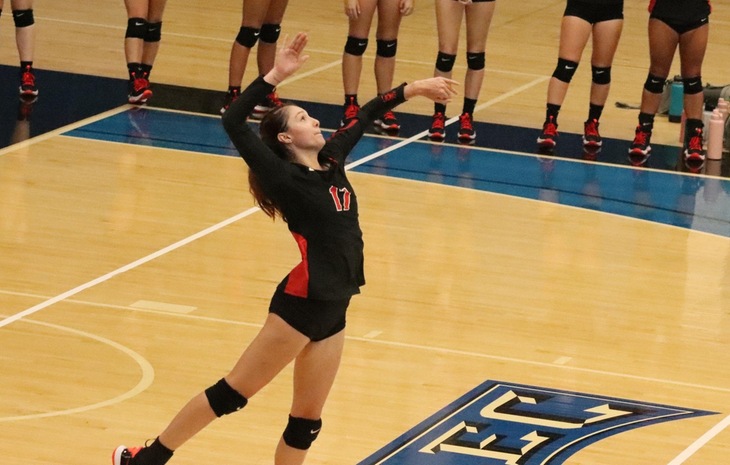 Women’s Volleyball Sweeps Lasell, 3-0